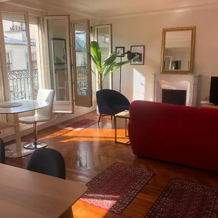 Appartement (57m2) Montmartre, vue Sacré Cœur * Parigi